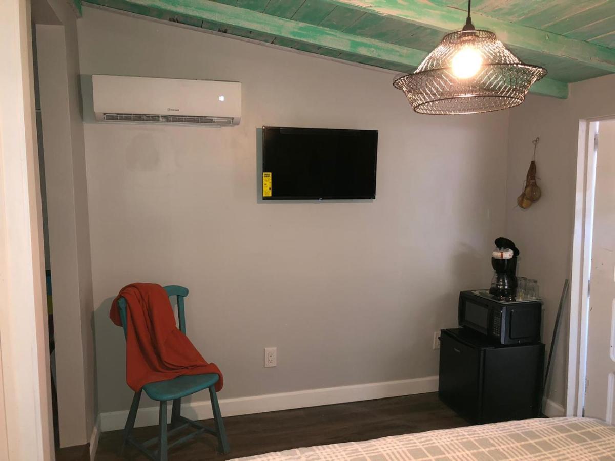 Independent Studio In Little Havana Майами Экстерьер фото
